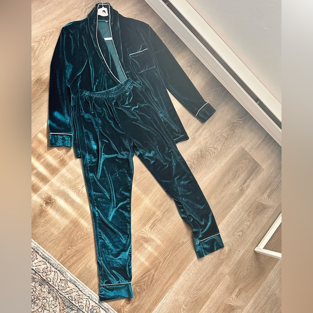 Emerald Velvet Women's Jumpsuit